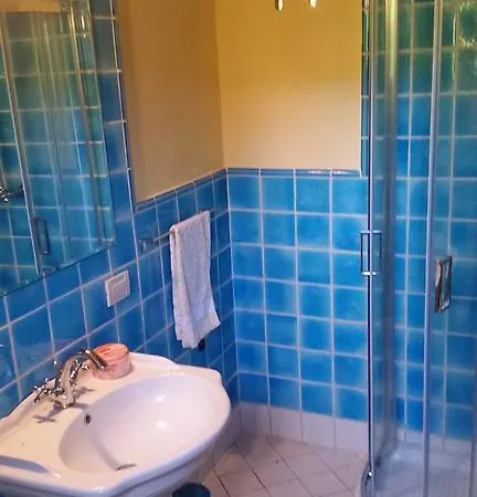 Hétvégi ház Casale Delle Rondini *